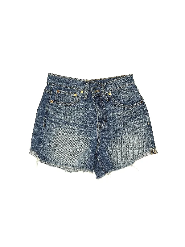 Mid-Rise Denim Shorts in Medium Wash