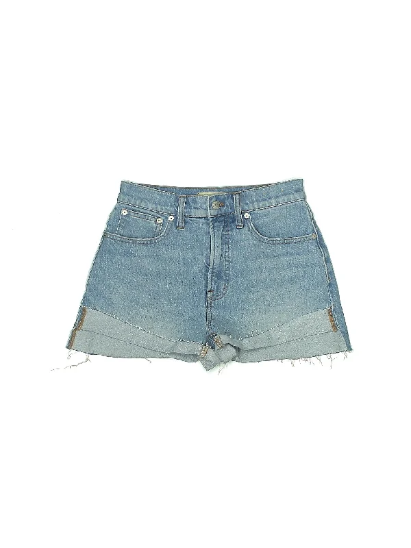 Mid-Rise Denim Shorts in Medium Wash