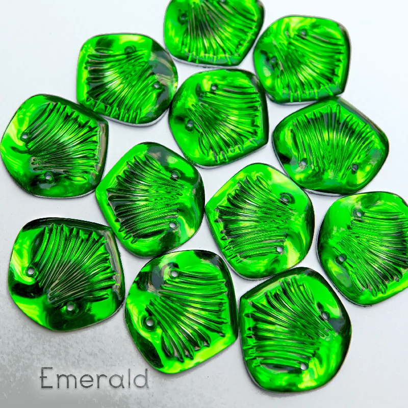 Emerald Mythic Scales