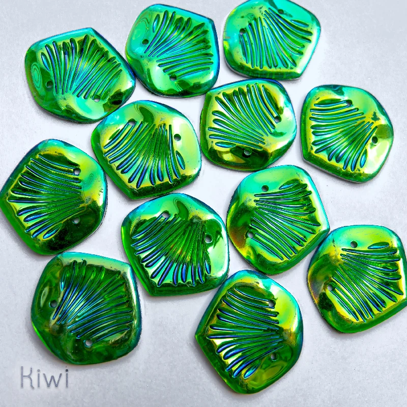 Kiwi Mythic Scales