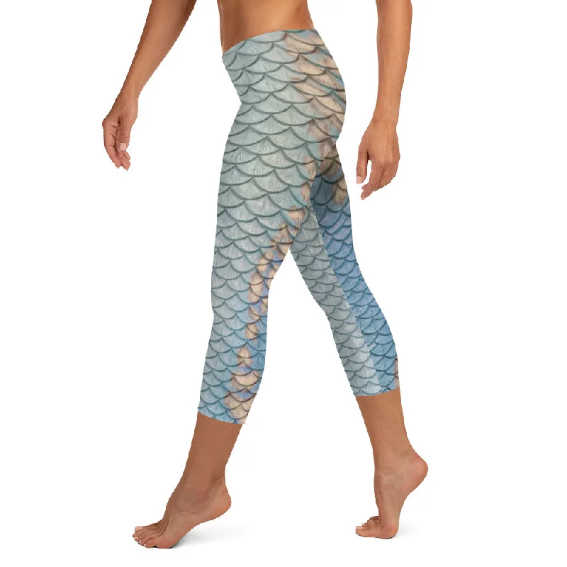 Moonshell Capri Leggings