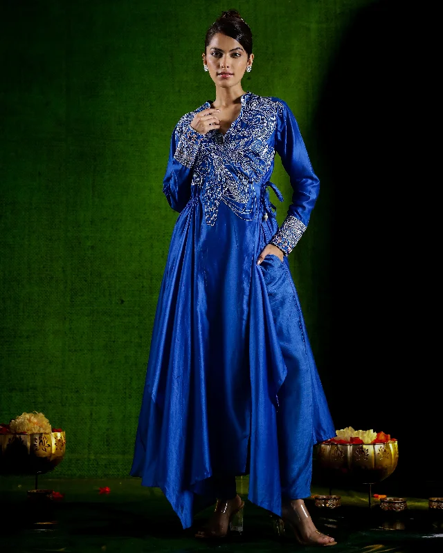 Blue Chic Embroidered Raw Silk Kurta with Pants